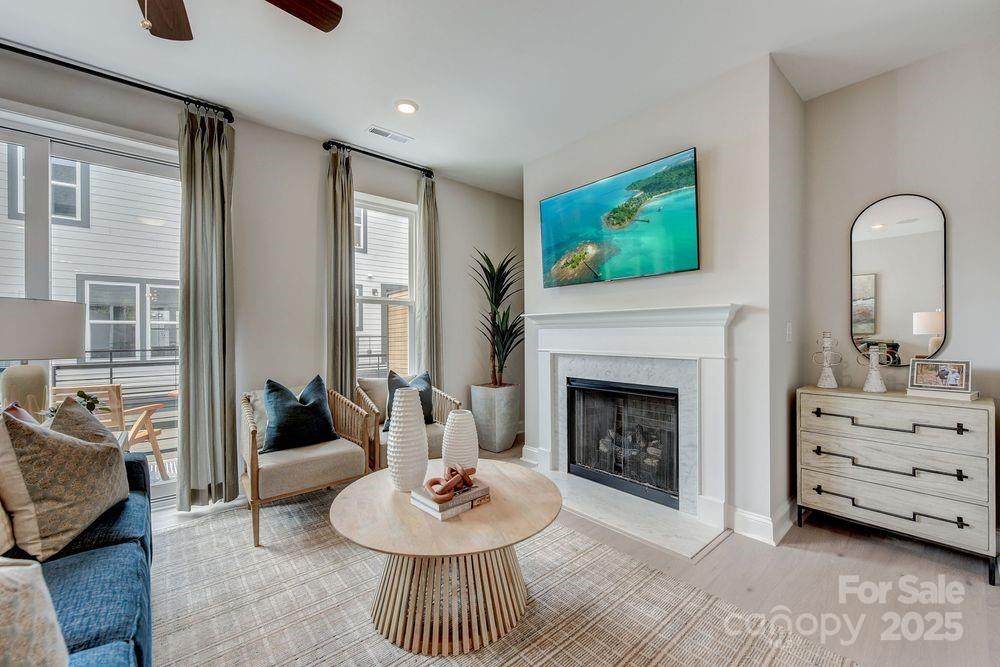 312 Catawba Avenue - Photo 1