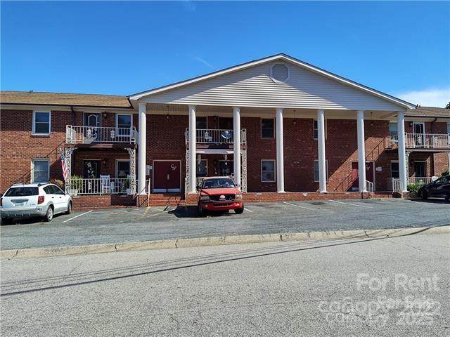 2106 Main Street - Photo 1
