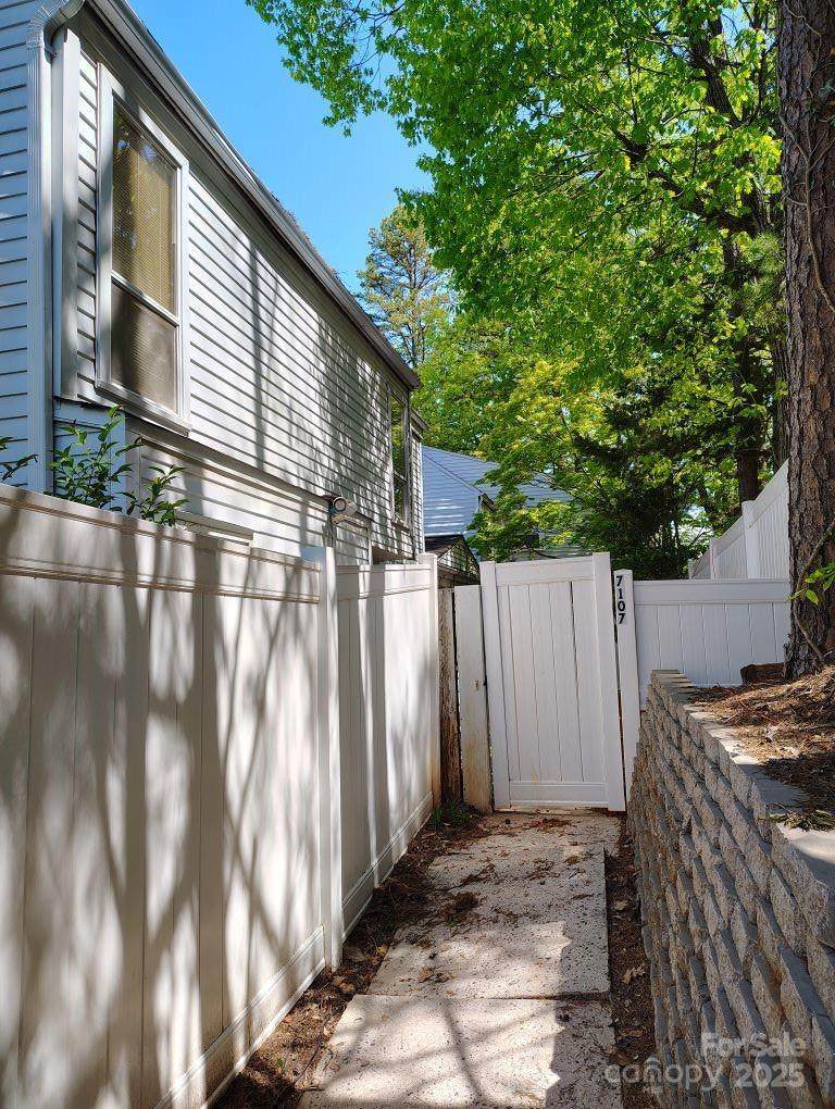 7107 Stonington Lane - Photo 1