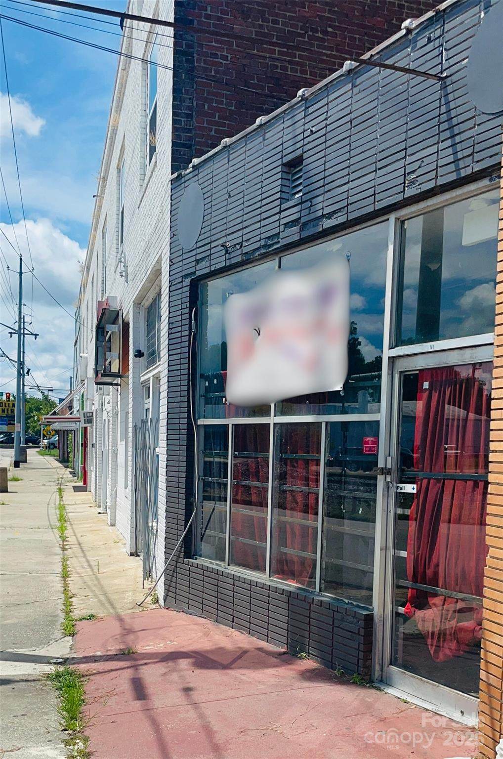 141 Boulevard Street - Photo 1