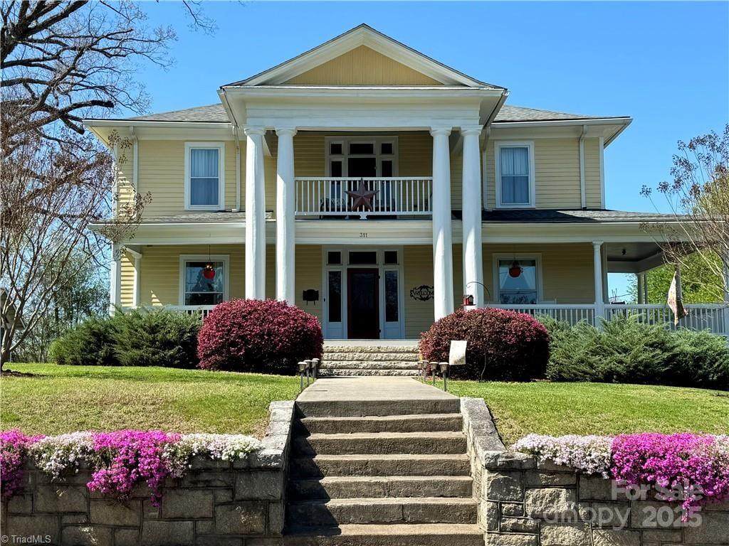 311 Cherry Street - Photo 1