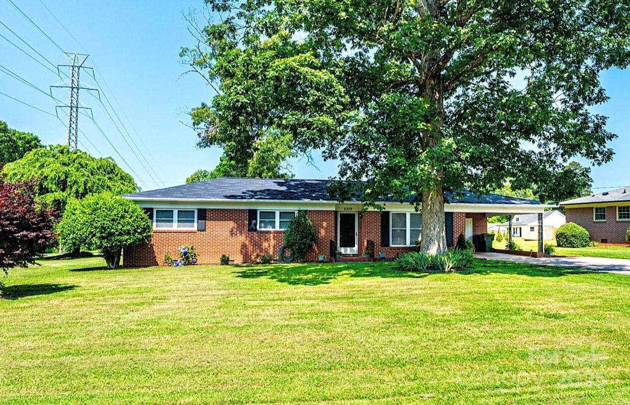 2309 13th Street Drive - Photo 1