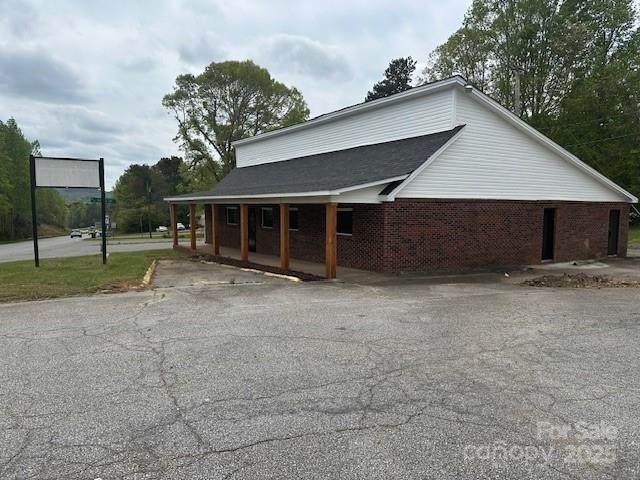 1058 York Road - Photo 1