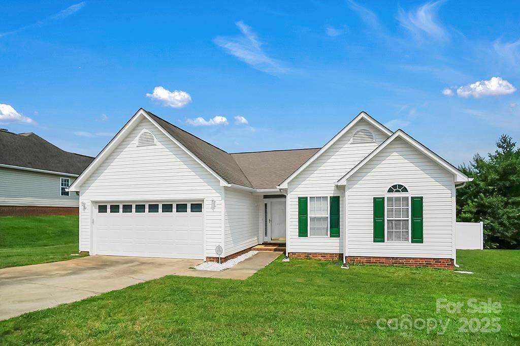 2467 Hawk Ridge Drive - Photo 1