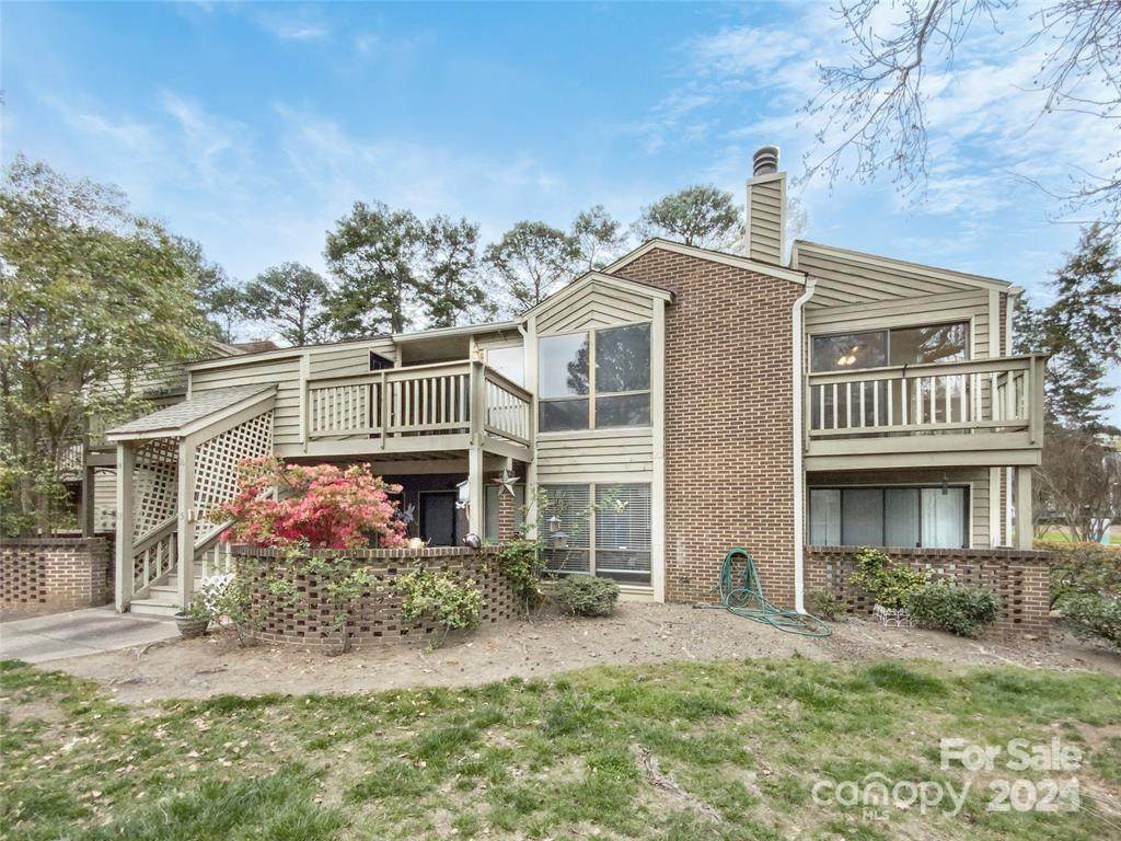 1600 Sharon Road - Photo 1