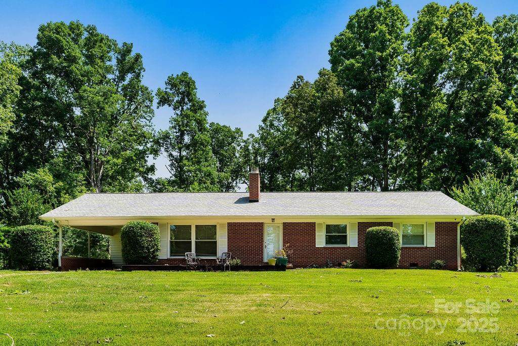 4411 Us 221 Highway - Photo 1