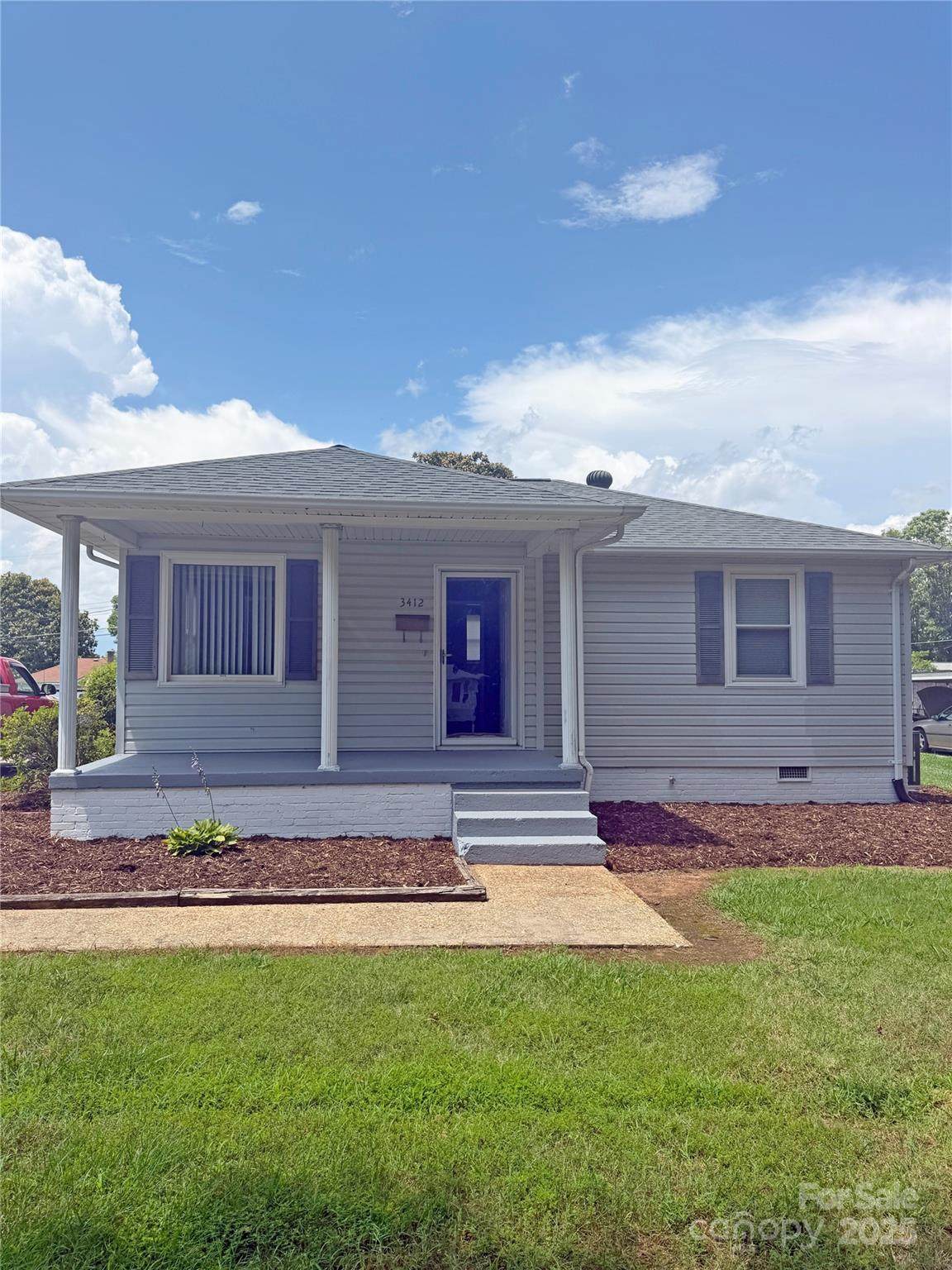 3412 1st Avenue Circle - Photo 1