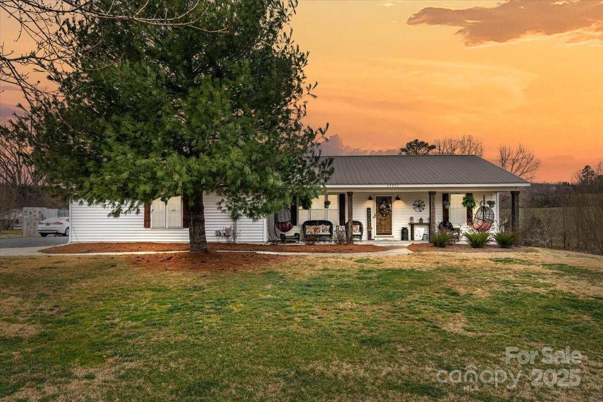 24253 Old Aquadale Road - Photo 1