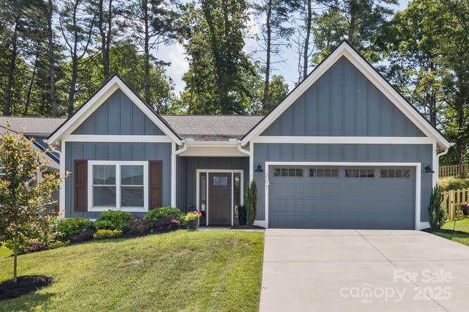 207 Weybridge Drive - Photo 1