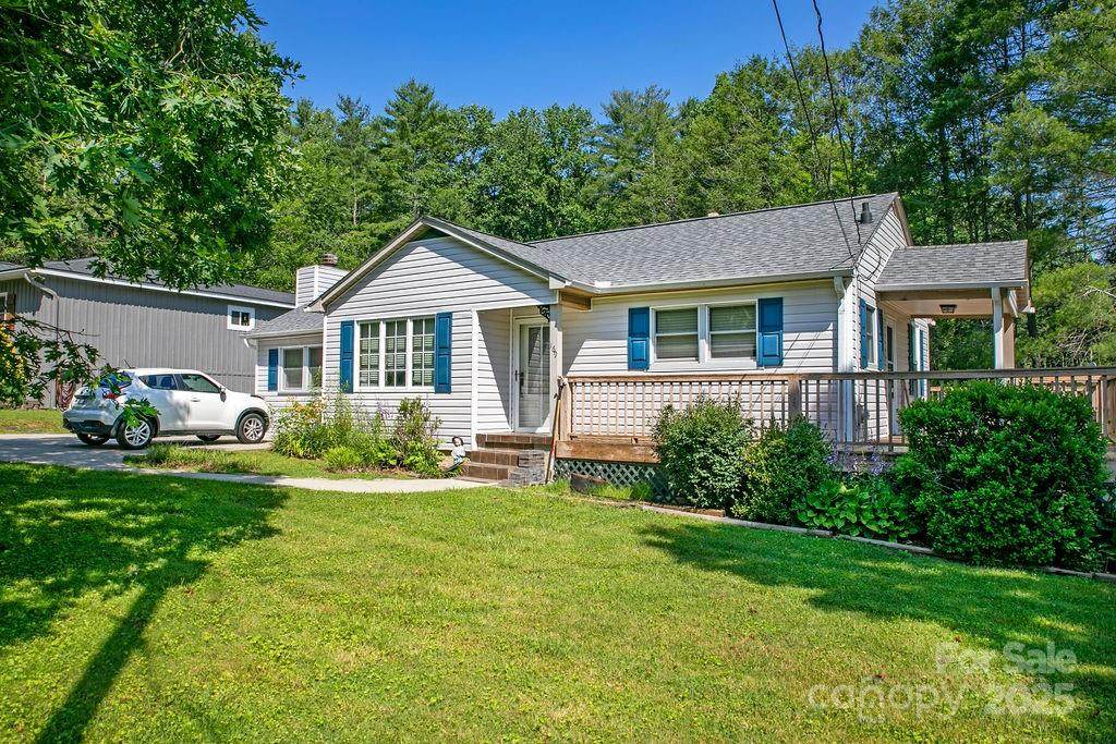169 Montview Circle - Photo 1