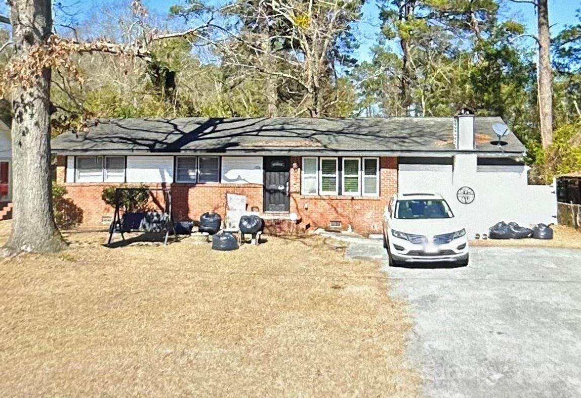 1774 Williamsburg Circle - Photo 1