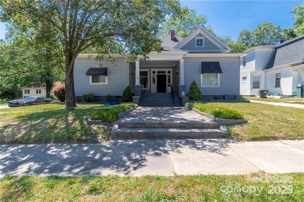 421 South Street - Photo 1