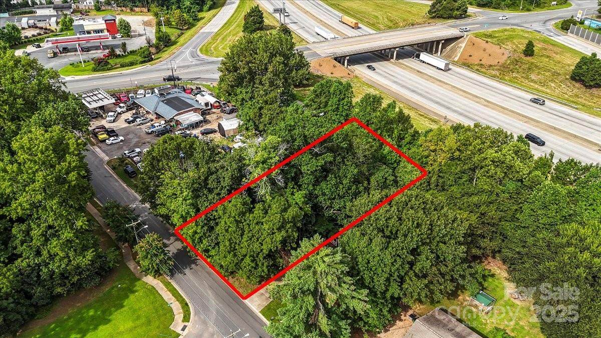 734 Dewolfe Street - Photo 1