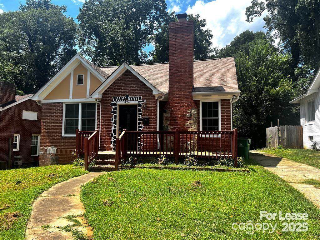 424 Woodvale Place - Photo 1