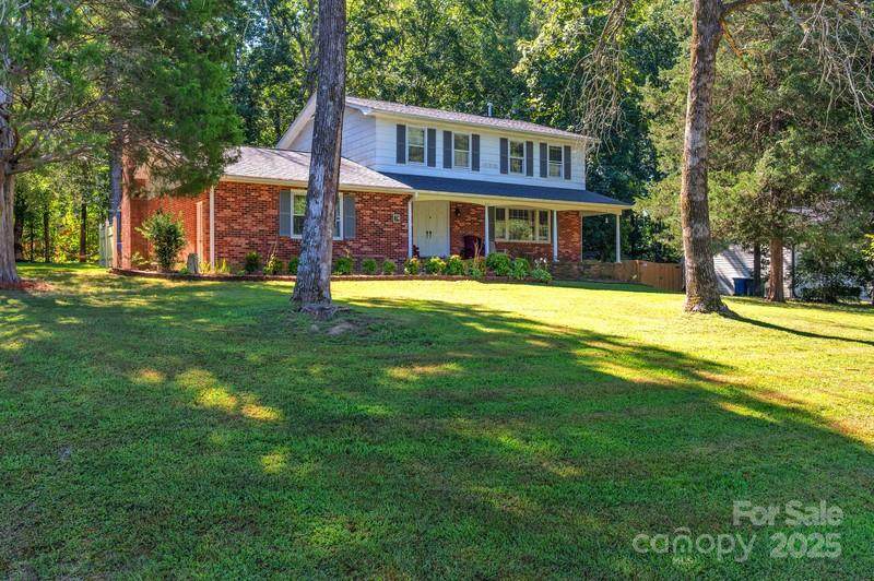 201 Bayberry Drive - Photo 1