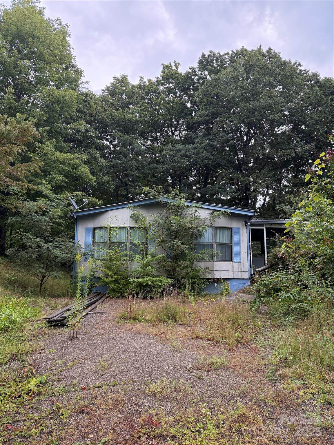 251 Rose Lane - Photo 1