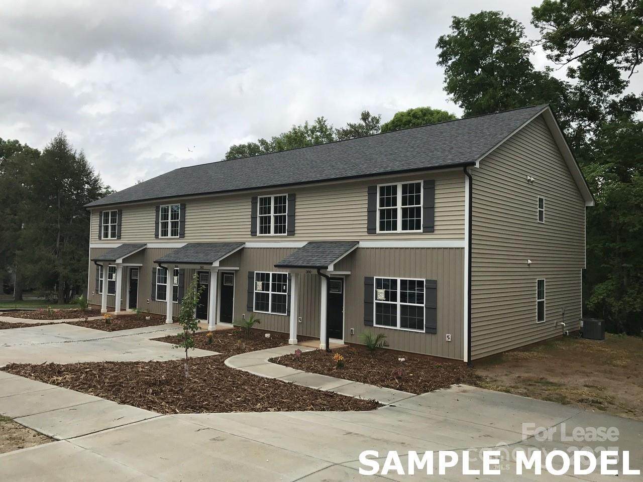 615 Hyde Park Drive - Photo 1