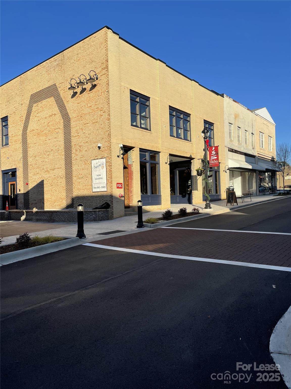 140 Mountain Street - Photo 1