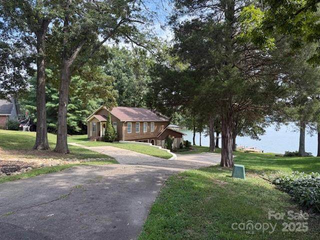 2060 Stoneview Circle - Photo 1