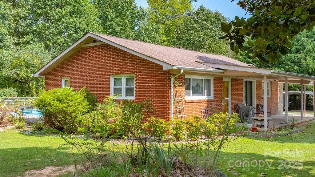 489 Ned Mcgimsey Road - Photo 1