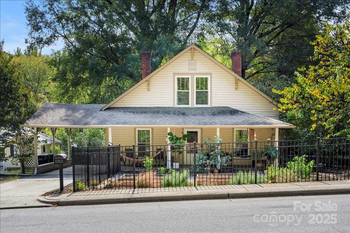 208 Corban Avenue - Photo 1