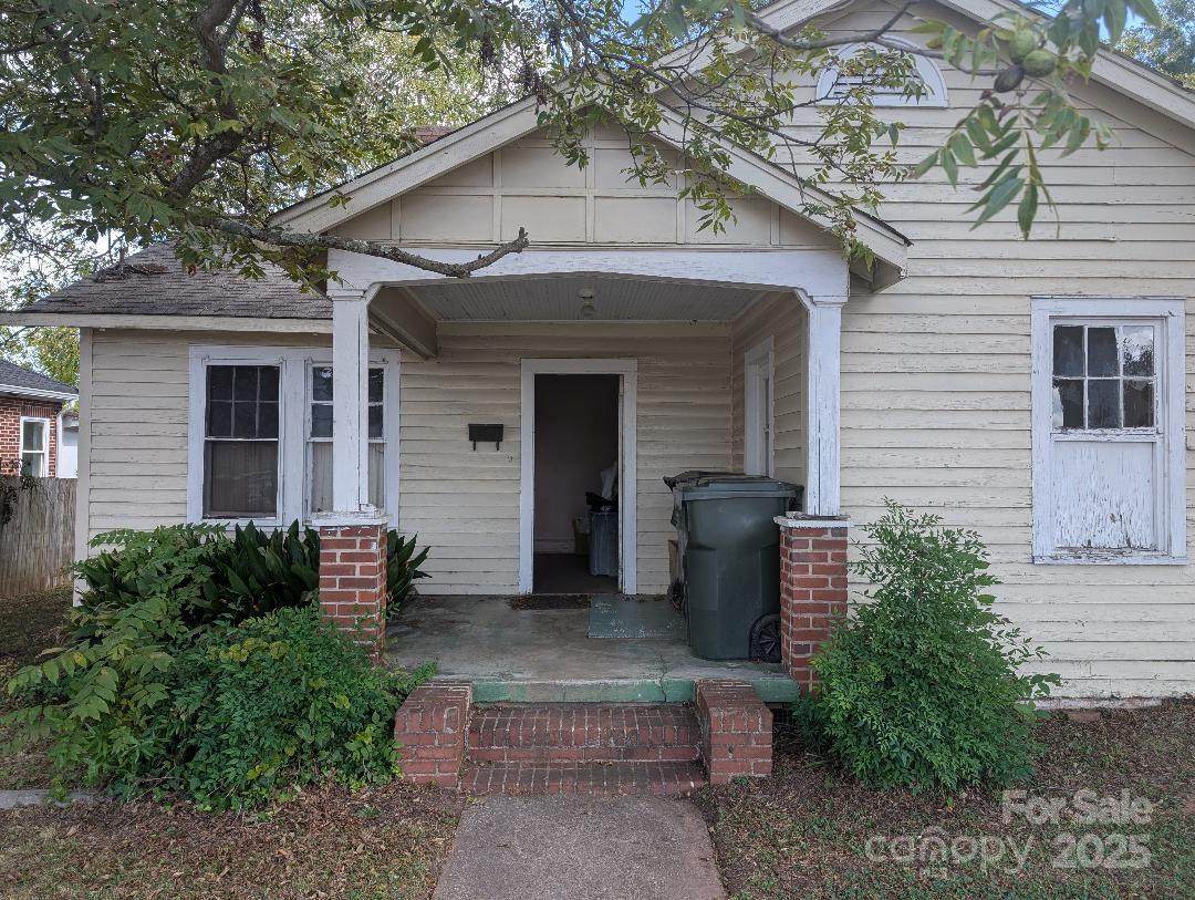 207 Charlotte Avenue - Photo 1