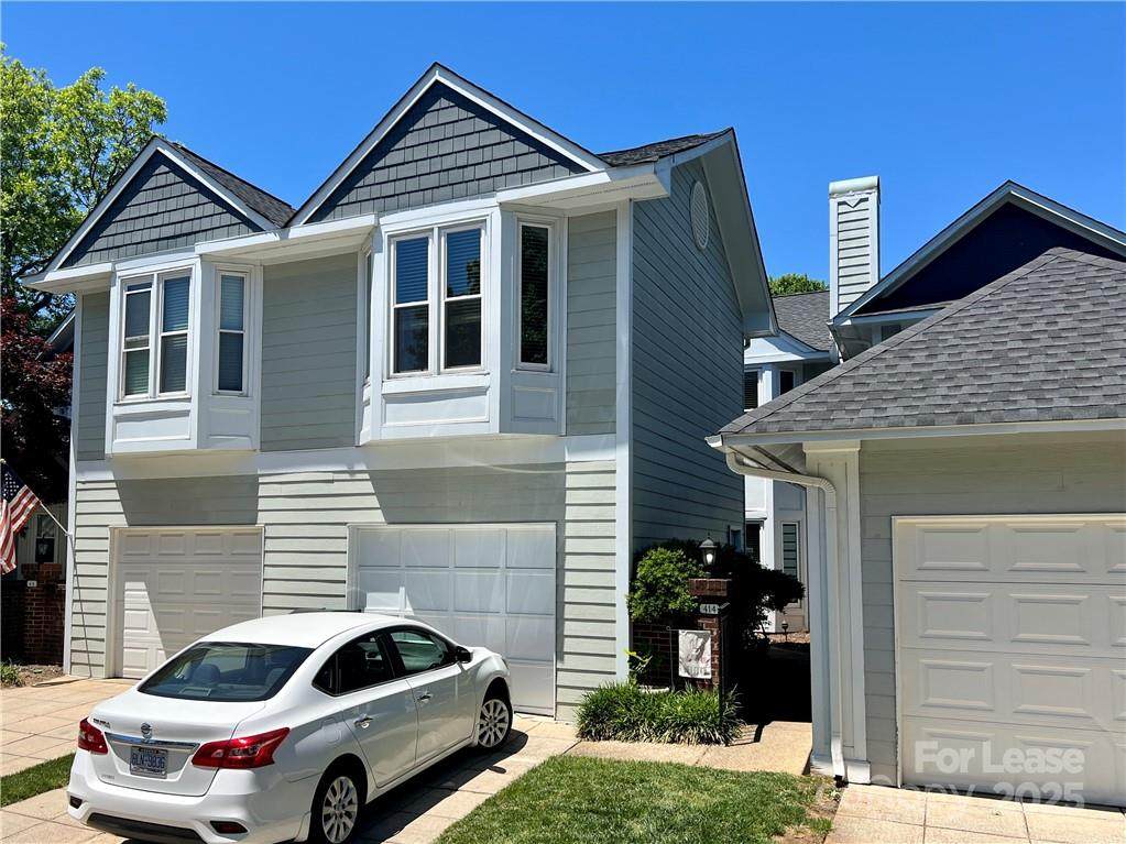 414 Clarkson Green Street - Photo 1