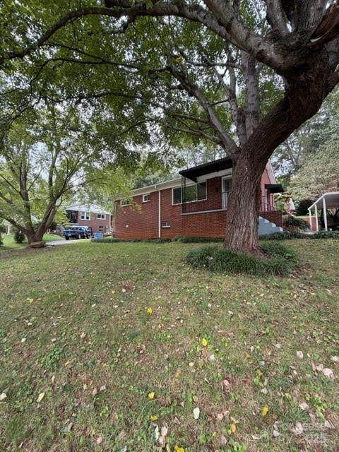 776 3rd Avenue Drive - Photo 1