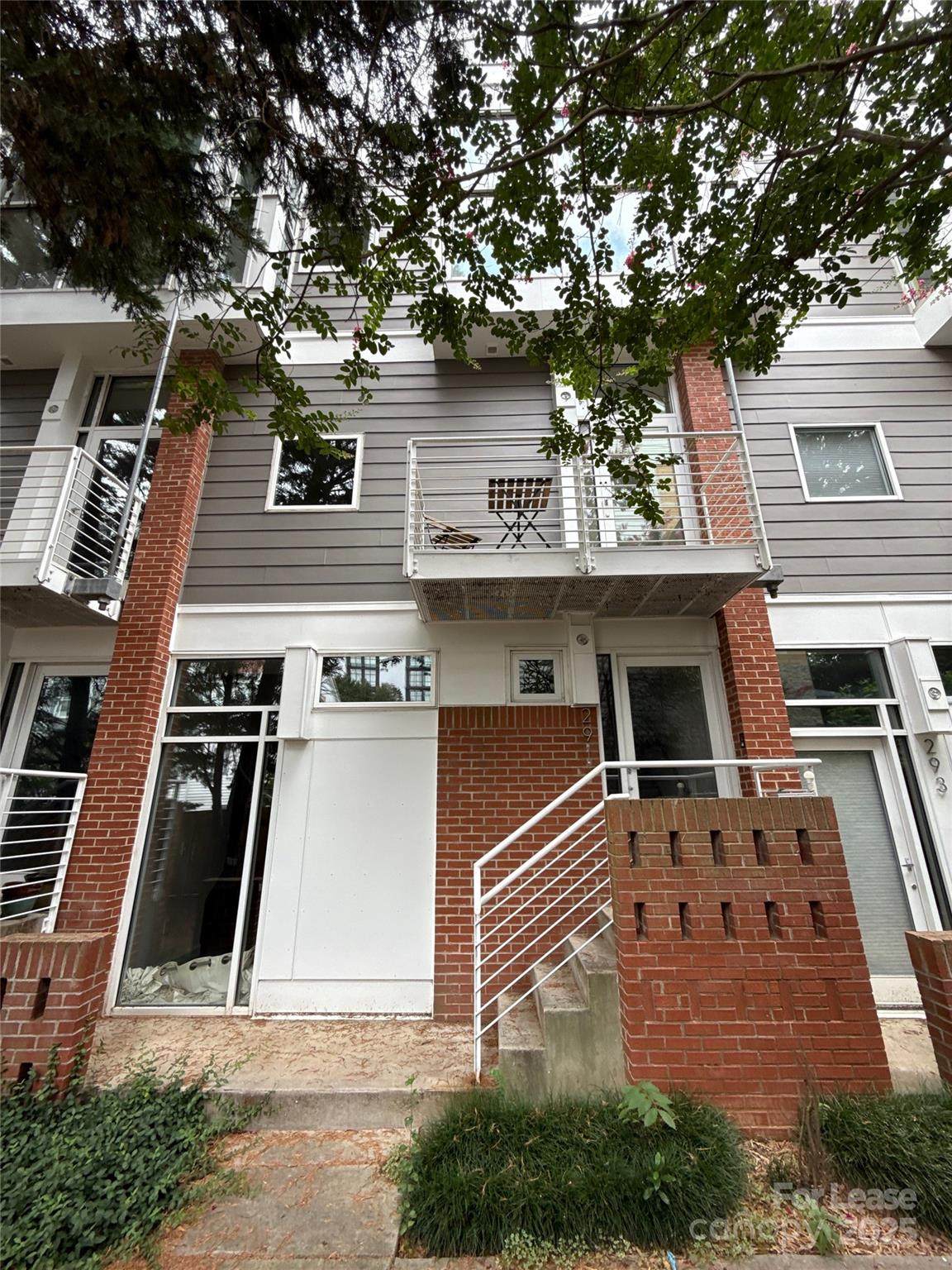 291 Mcdonald Avenue - Photo 1