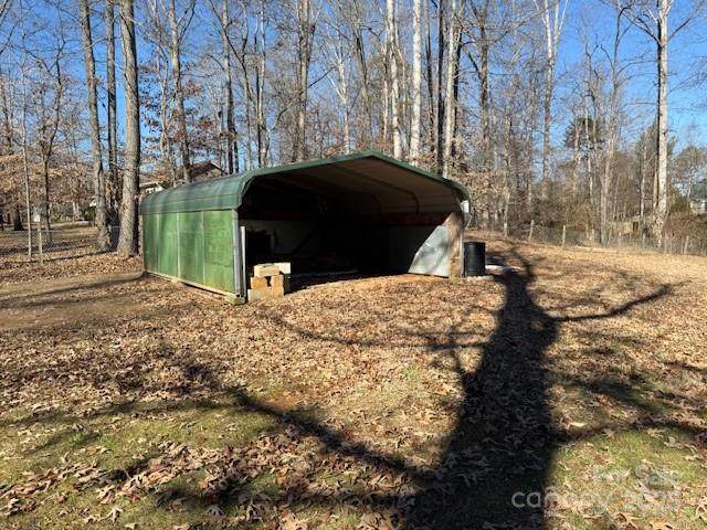 172 Oak Tree Drive - Photo 1