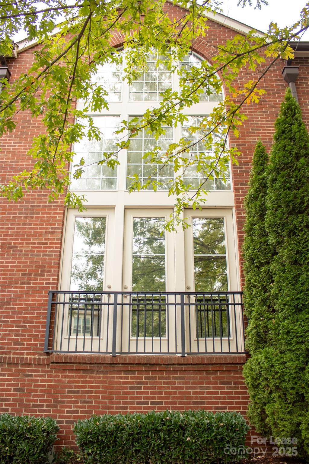 120 F Steinbeck Way - Photo 1