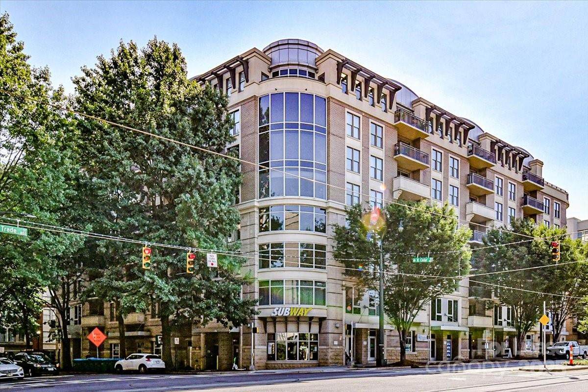 718 Trade Street - Photo 1