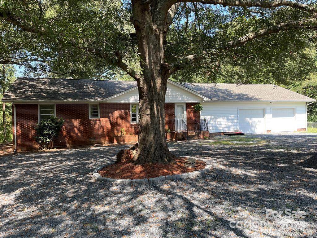 314 Laurel Hill Road - Photo 1