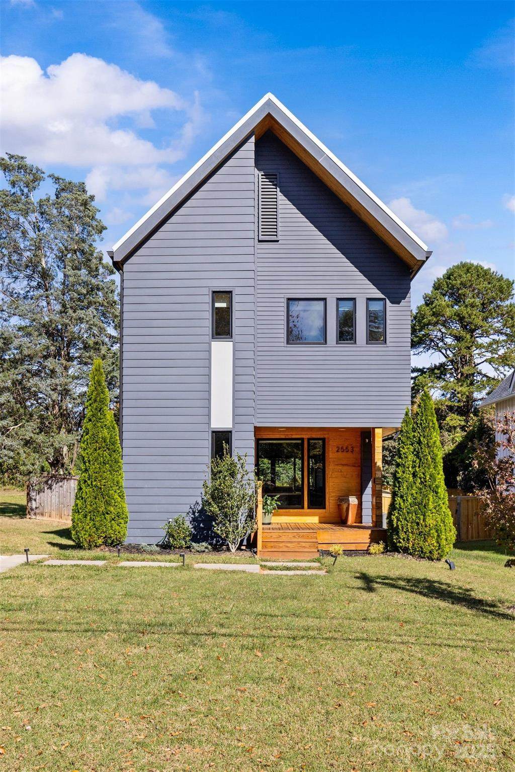 2553 Elkwood Circle - Photo 1