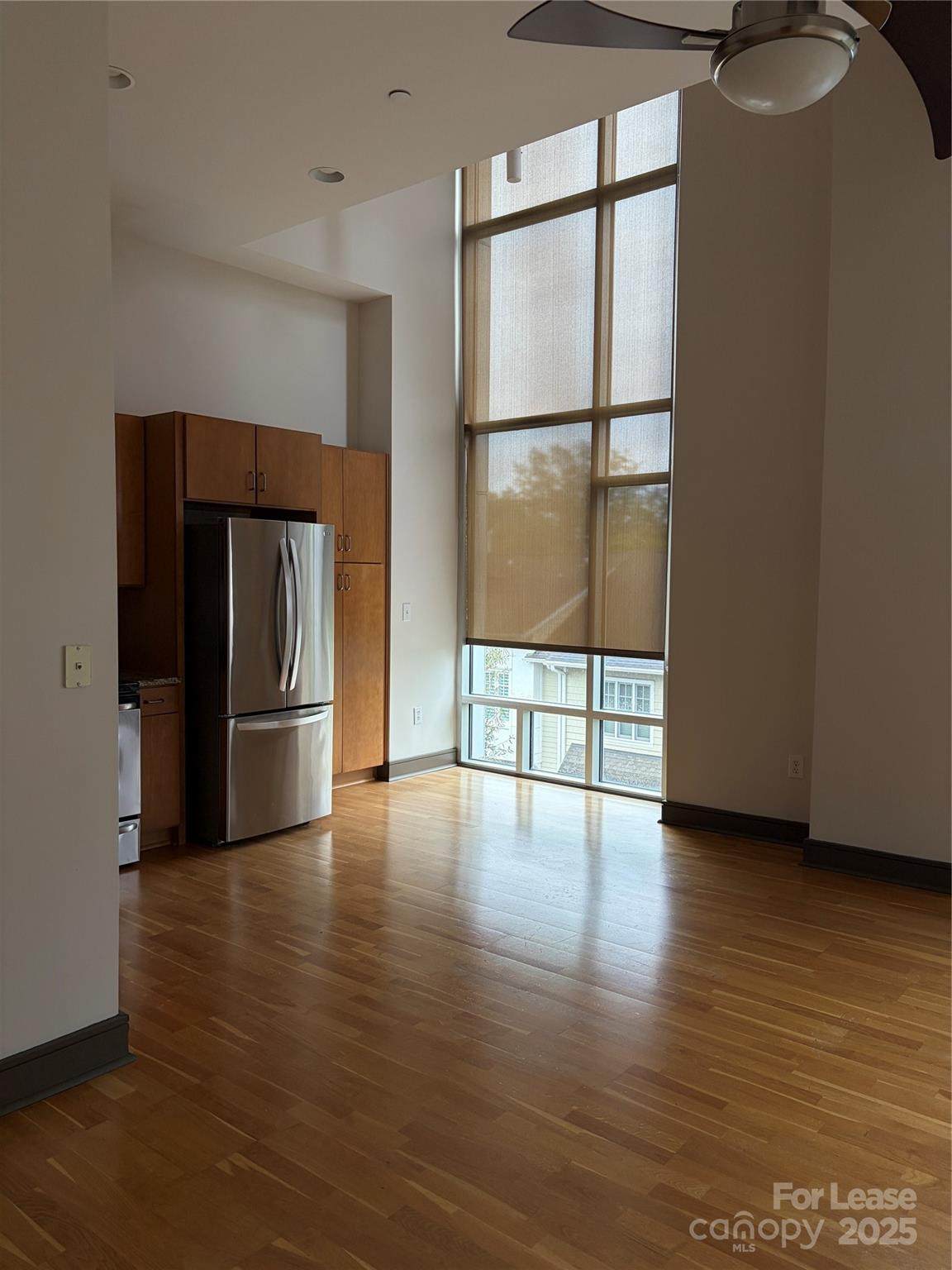 2200 Lyndhurst Avenue - Photo 1