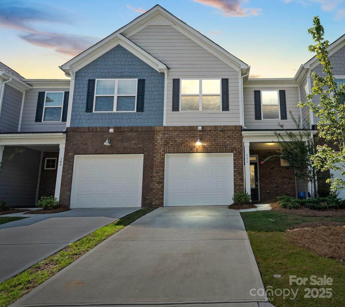 711 Still Oak Trail - Photo 1