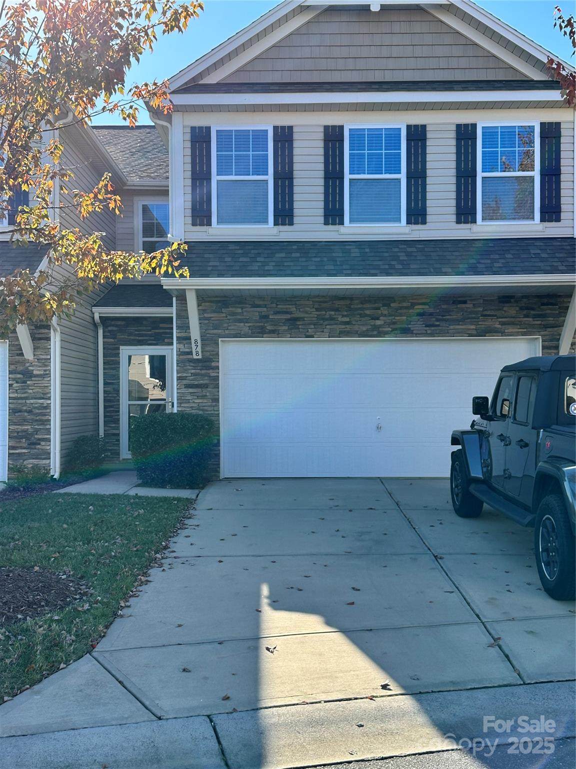 878 Summerlake Drive - Photo 1