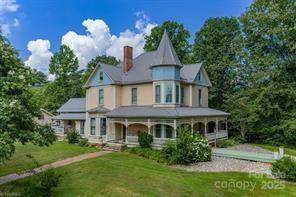206 Brook Street - Photo 1