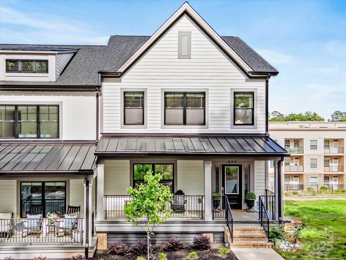 360 Broad Street - Photo 1