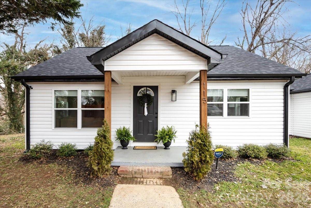 115 Odaniel Street - Photo 1