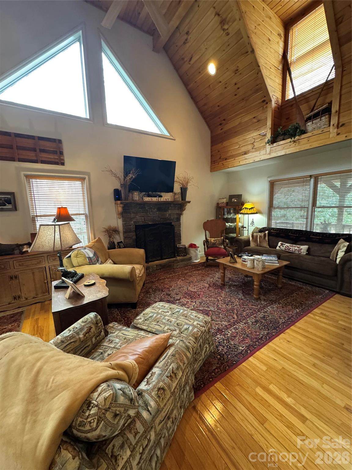128 Hillcrest Road - Photo 1