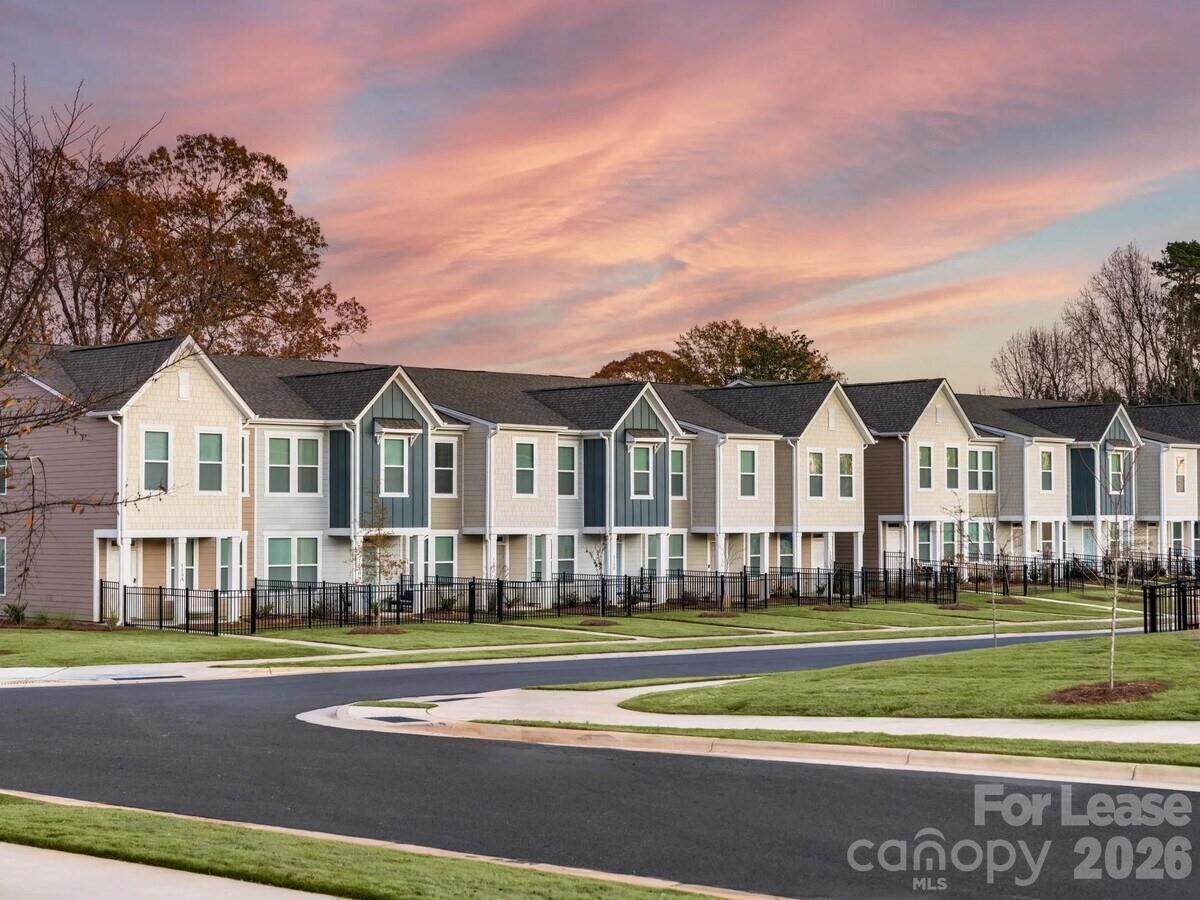 102 Abercorne Way - Photo 1