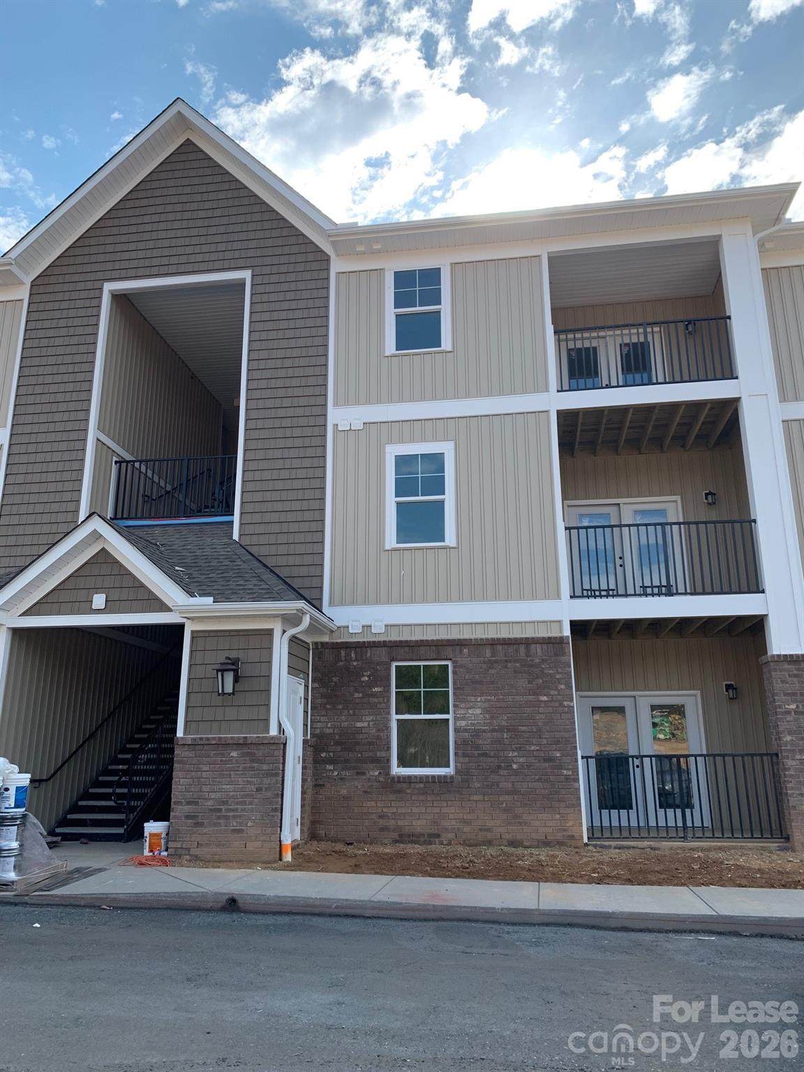 50 Riverside Drive - Photo 1