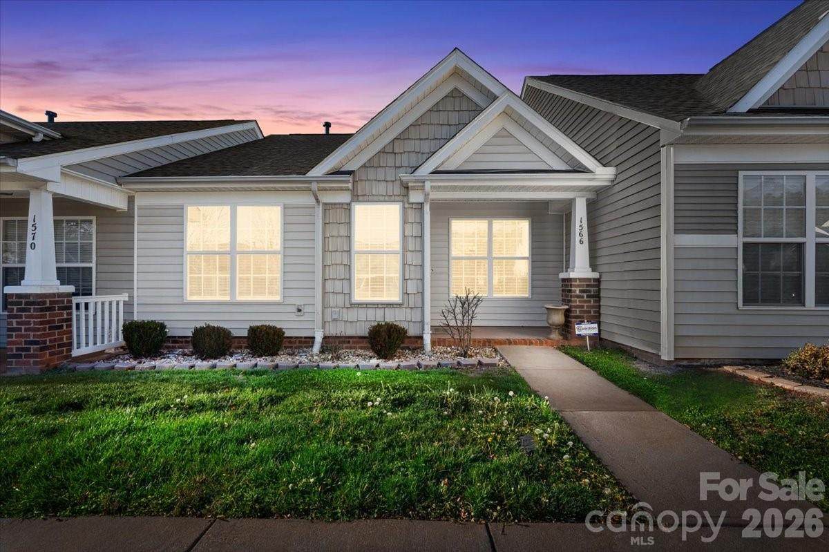 1566 Tiana Way - Photo 1