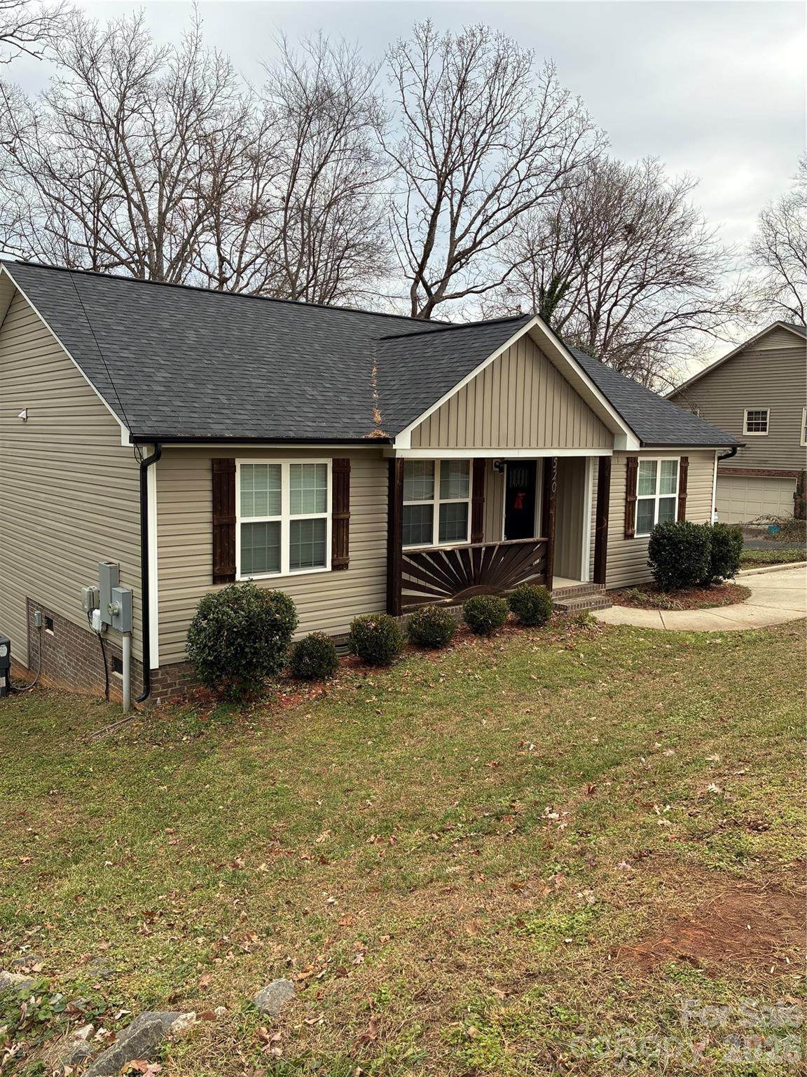 520 Hillandale Street - Photo 1