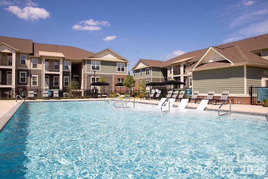 102 Kennedy Ridge Way - Photo 1