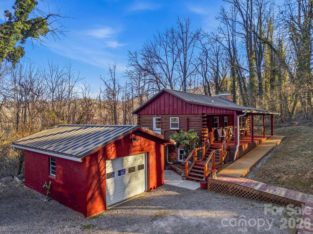 34 Greenbriar Road - Photo 1