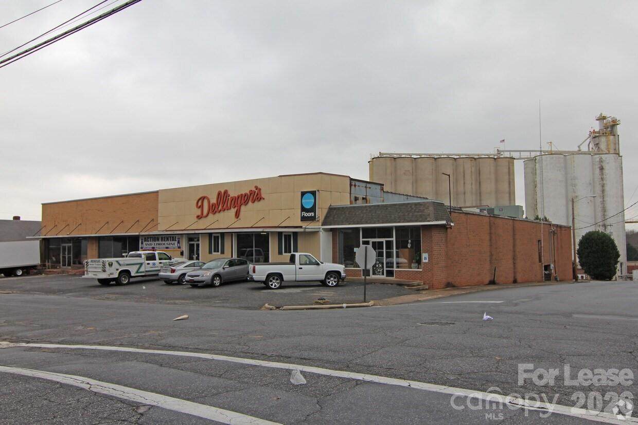 103 Brady Avenue - Photo 1