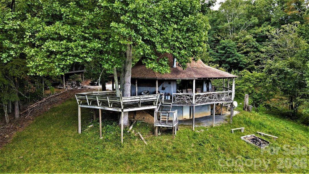 745 Broom Road - Photo 1