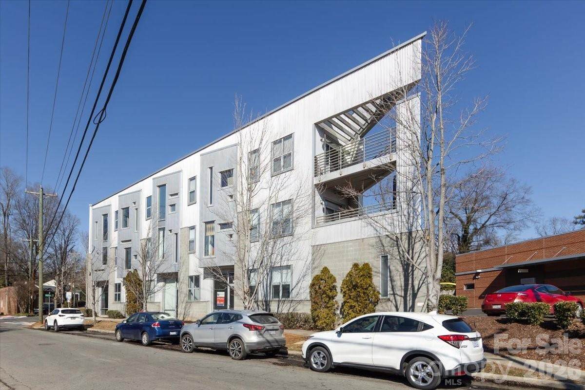 1600 Fulton Avenue - Photo 1